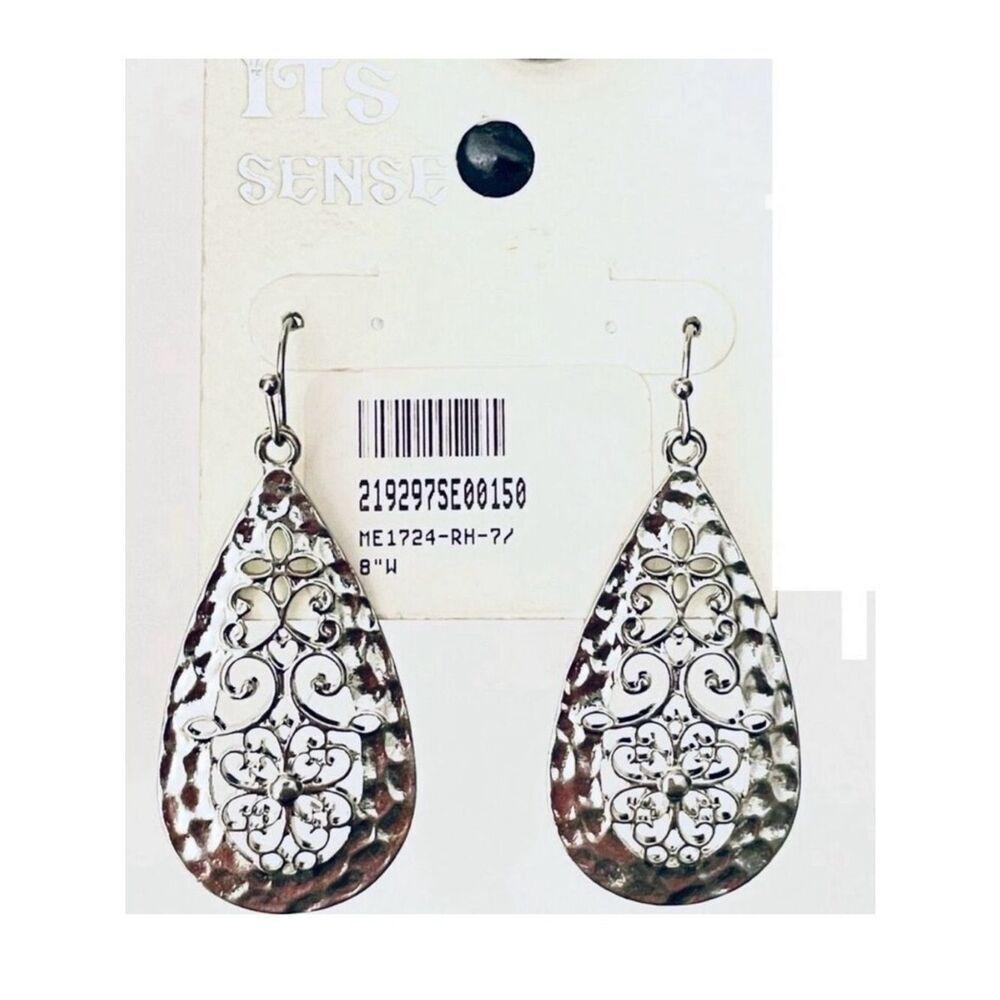 NWT IT’S SENSE Silver Tone Polished Cut Out Teardrop Hammered Drop Earrings